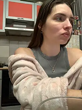 SeducingYoghourt online show from 02-19-25, 04:00