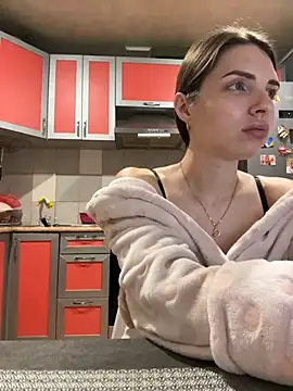 SeducingYoghourt online show from 11-08-25, 03:45