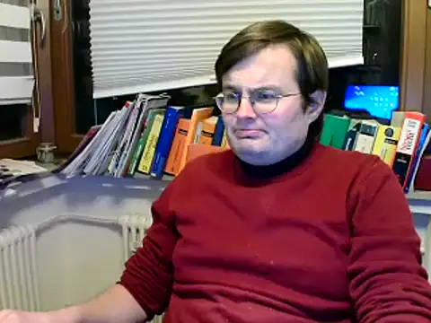 Snapshot of makau1 chatting on 01-04-25, 08:48 makau1 online show from 01-04-25, 08:48