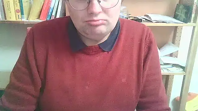 Snapshot of makau1 chatting on 11-12-25, 09:03 makau1 online show from 11-12-25, 09:03