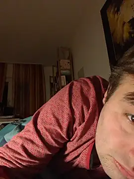 Snapshot of makau1 chatting on 11-14-25, 05:28 makau1 online show from 11-14-25, 05:28