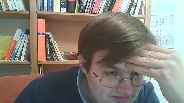 Snapshot of makau1 chatting on 12-04-25, 10:18 makau1 online show from 12-04-25, 10:18