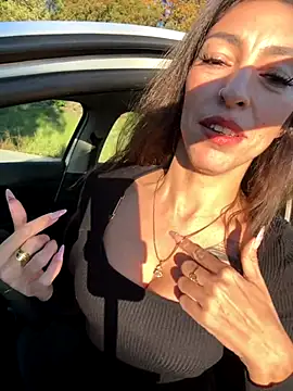 amanilouve online show from 12-14-25, 08:20