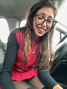 amanilouve online show from 12-16-25, 09:47