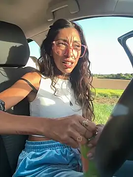 amanilouve online show from 04-24-26, 05:26