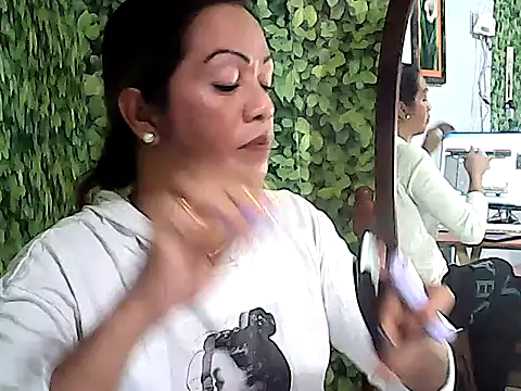 yummy 21xxx online show from 09-22-25, 02:52