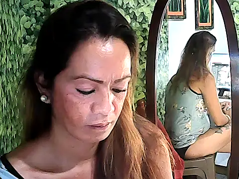 yummy 21xxx online show from 10-13-25, 01:44