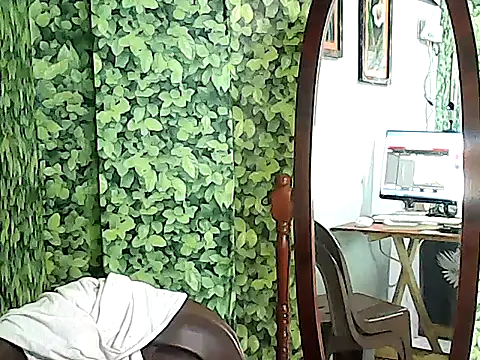 yummy 21xxx online show from 10-21-25, 12:33