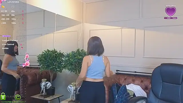 Snapshot of ROSE__15 chatting on 04-29-26, 11:47 ROSE 15 online show from 04-29-26, 11:47