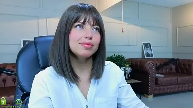 Snapshot of ROSE__15 chatting on 05-26-26, 12:01 ROSE 15 online show from 05-26-26, 12:01