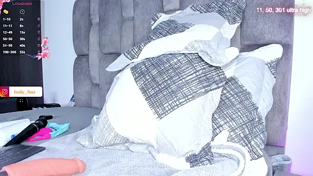 emily fox1 online show from 04-21-26, 11:05