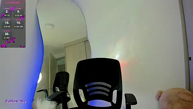 SussiVega online show from 03-14-25, 09:43