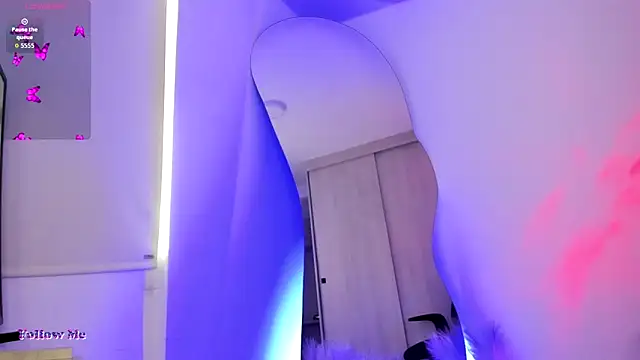 SussiVega online show from 09-15-25, 09:15