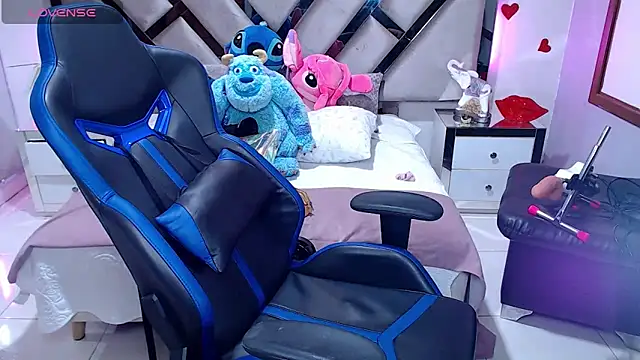 lady Ary xx online show from 12-21-24, 02:09