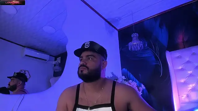 MichaelBear  online show from 01-04-25, 12:16