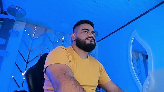 MichaelBear  online show from 02-25-25, 01:17