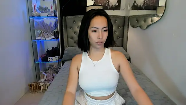 reighnempress online show from 02-05-26, 03:00