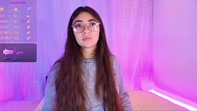 Snapshot of Samii_Evans chatting on 01-31-25, 04:14 Samii Evans online show from 01-31-25, 04:14