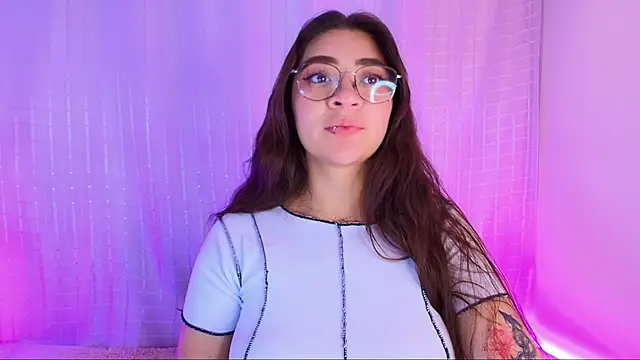 Snapshot of Samii_Evans chatting on 02-05-25, 04:27 Samii Evans online show from 02-05-25, 04:27