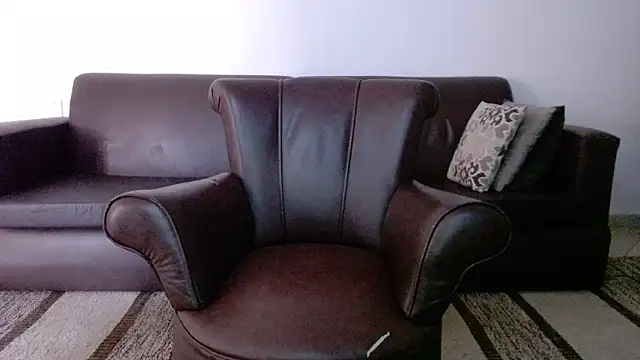 Snapshot of Linda1975 chatting on 09-17-25, 11:01 Linda1975 online show from 09-17-25, 11:01