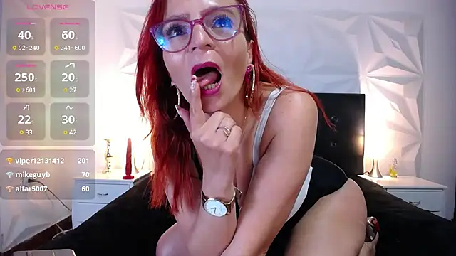 Snapshot of Miss_ellien chatting on 02-01-25, 05:26 Miss ellien online show from 02-01-25, 05:26