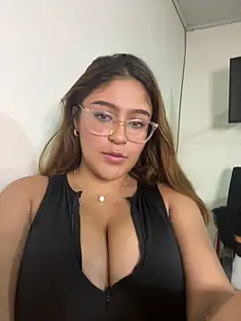 Juliana News online show from 01-28-25, 01:39