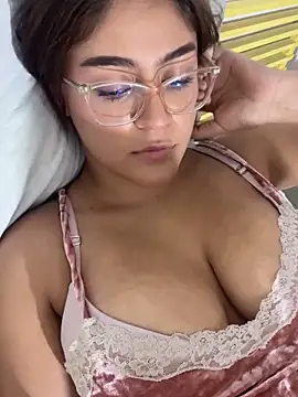 Juliana News online show from 09-23-25, 02:47