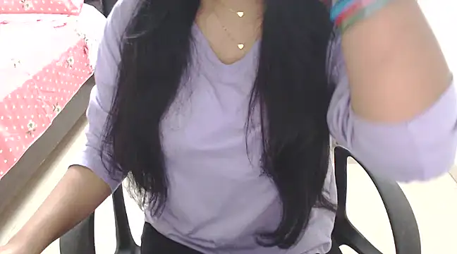 Snapshot of Princess_Sara chatting on 01-02-25, 06:07 Princess Sara online show from 01-02-25, 06:07