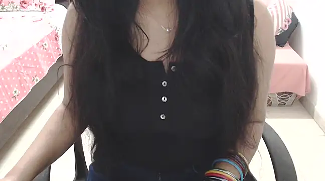 Snapshot of Princess_Sara chatting on 01-08-25, 06:20 Princess Sara online show from 01-08-25, 06:20