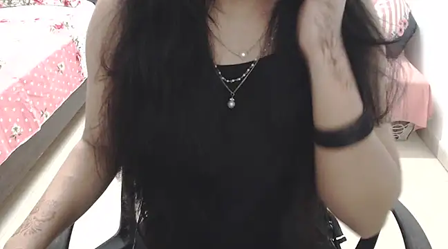 Snapshot of Princess_Sara chatting on 02-27-25, 05:45 Princess Sara online show from 02-27-25, 05:45