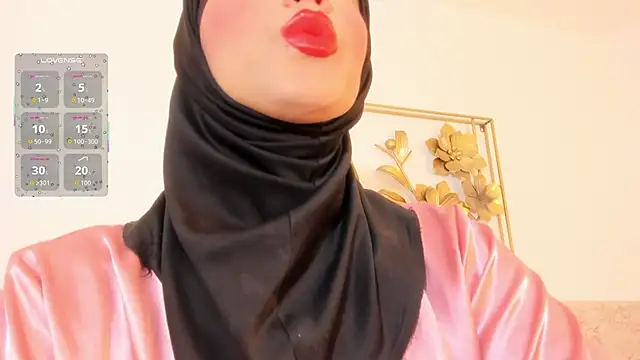 Snapshot of hanajameela chatting on 04-29-26, 11:36 hanajameela online show from 04-29-26, 11:36