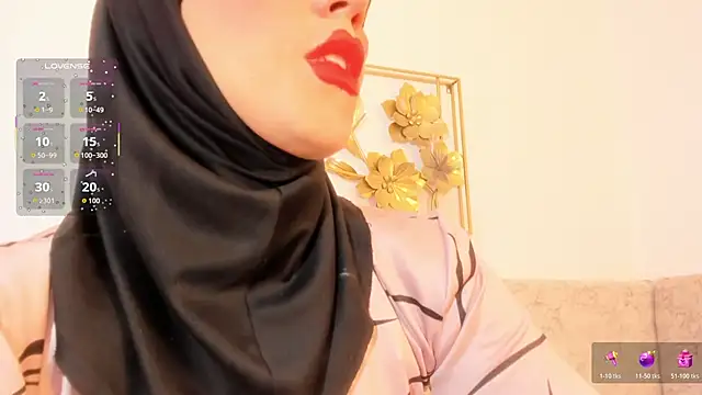 Snapshot of hanajameela chatting on 05-12-26, 11:51 hanajameela online show from 05-12-26, 11:51