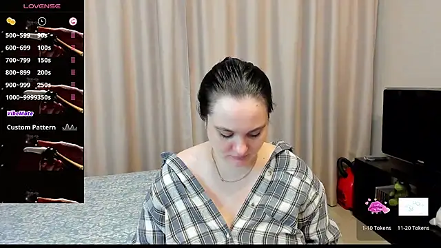 AlanaBrox online show from 05-04-26, 06:48