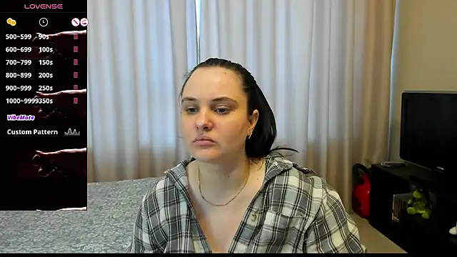 AlanaBrox online show from 05-05-26, 01:41