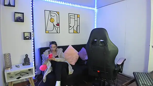 kay marie online show from 12-19-24, 02:23