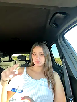 DoriDeluxe66 online show from 09-25-25, 07:34