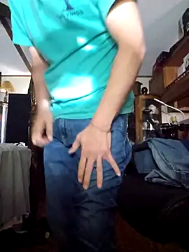 Snapshot of chosen923 chatting on 09-11-25, 10:10 chosen923 online show from 09-11-25, 10:10