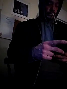 Snapshot of chosen923 chatting on 12-03-25, 03:03 chosen923 online show from 12-03-25, 03:03