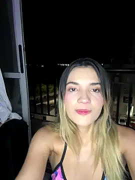 Snapshot of Sarita-candy chatting on 10-29-25, 08:05 Sarita-candy online show from 10-29-25, 08:05