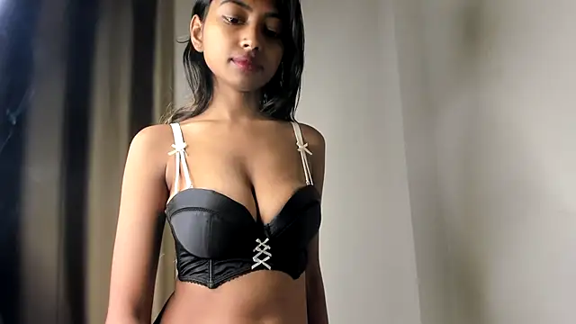 SexyRiyaA  online show from 02-19-26, 09:00