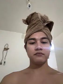 Snapshot of MarieLoveGlamorous chatting on 02-26-25, 03:52 MarieLoveGlamorous online show from 02-26-25, 03:52