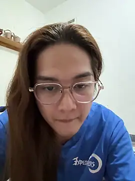 Snapshot of MarieLoveGlamorous chatting on 09-23-25, 01:47 MarieLoveGlamorous online show from 09-23-25, 01:47