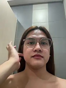 Snapshot of MarieLoveGlamorous chatting on 09-27-25, 06:35 MarieLoveGlamorous online show from 09-27-25, 06:35