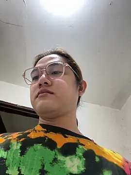 Snapshot of MarieLoveGlamorous chatting on 11-11-25, 12:49 MarieLoveGlamorous online show from 11-11-25, 12:49