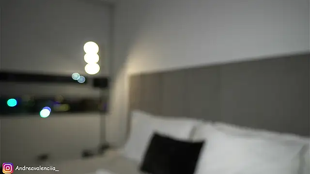 Snapshot of kendall_ruiz chatting on 02-21-25, 02:39 kendall ruiz online show from 02-21-25, 02:39