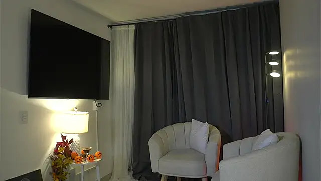 Snapshot of kendall_ruiz chatting on 10-21-25, 11:16 kendall ruiz online show from 10-21-25, 11:16