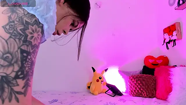 Snapshot of carolina16love chatting on 03-04-25, 11:22 carolina16love online show from 03-04-25, 11:22