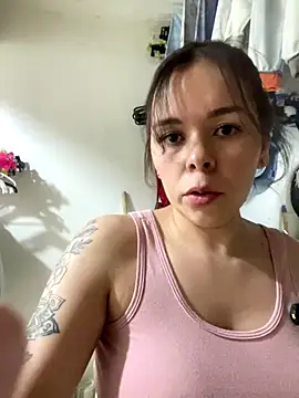 Snapshot of carolina16love chatting on 10-09-25, 11:03 carolina16love online show from 10-09-25, 11:03