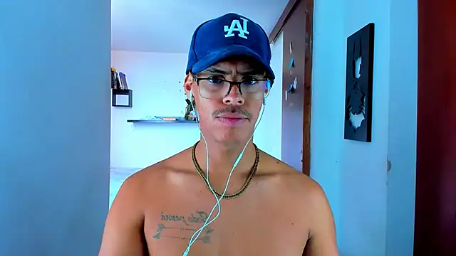 Snapshot of _John_Boy_ chatting on 02-28-25, 05:59  John Boy  online show from 02-28-25, 05:59