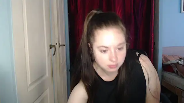 Snapshot of ryhhnnagold99 chatting on 09-09-25, 11:54 ryhhnnagold99 online show from 09-09-25, 11:54